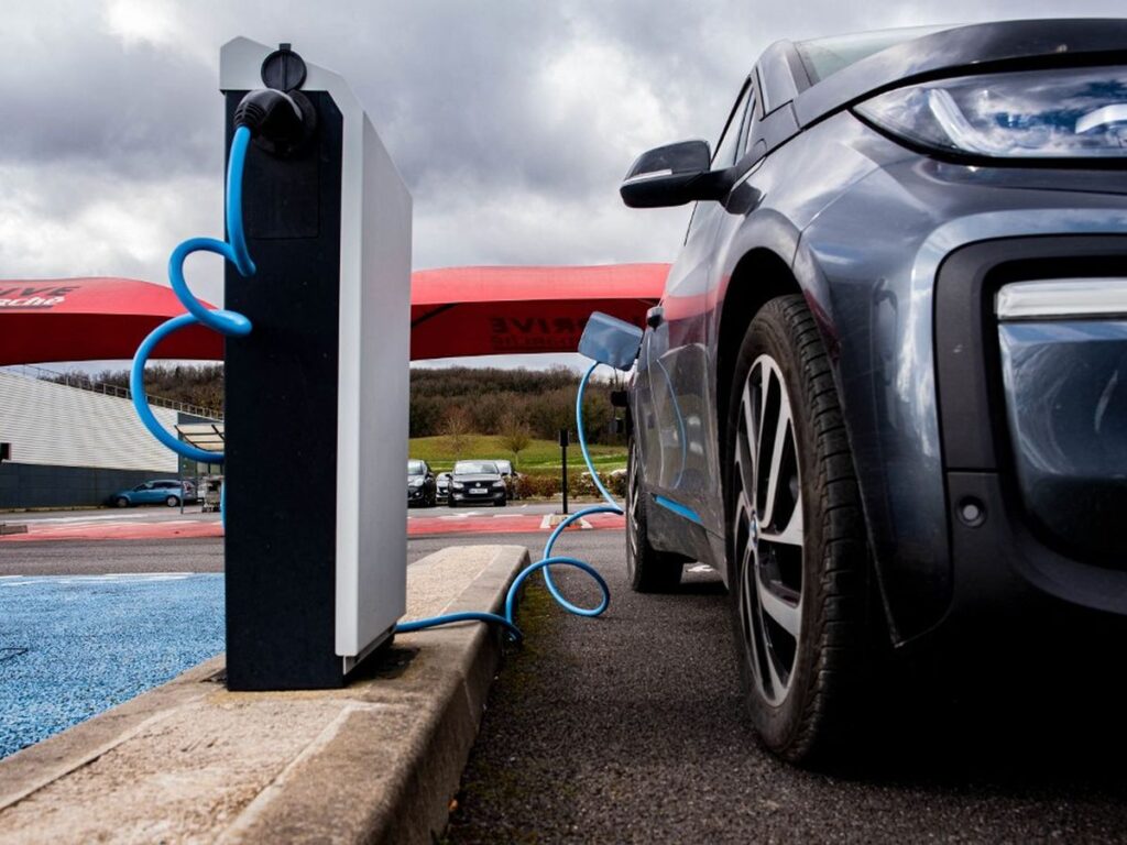 La voiture électrique légère, solution d’avenir en ville